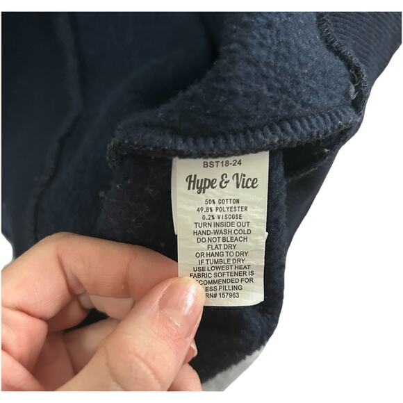 University Of Michigan Women’s Hype And Vice Crewneck Pullover Sweatshirt Size L - Picture 7 of 7